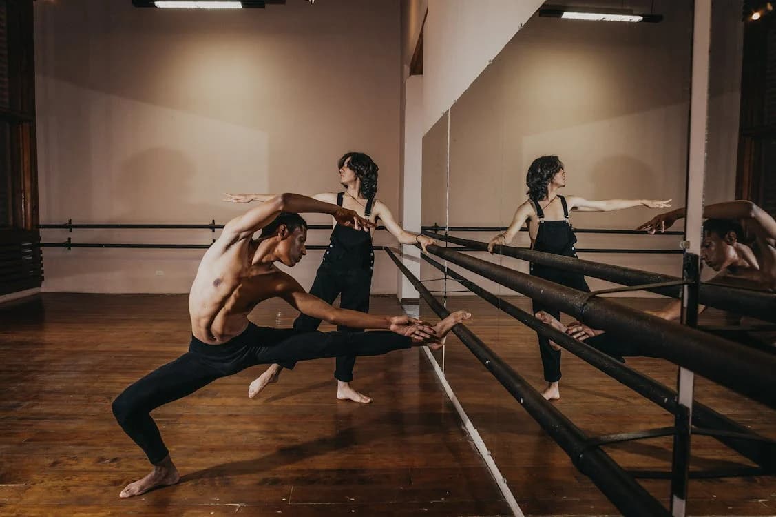 Movement as Storytelling: How Dance Translates Emotion in a Digital World